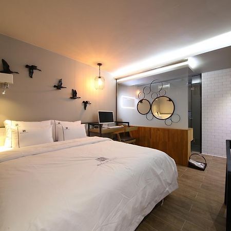 Avenue Hotel Jeonju Exterior foto